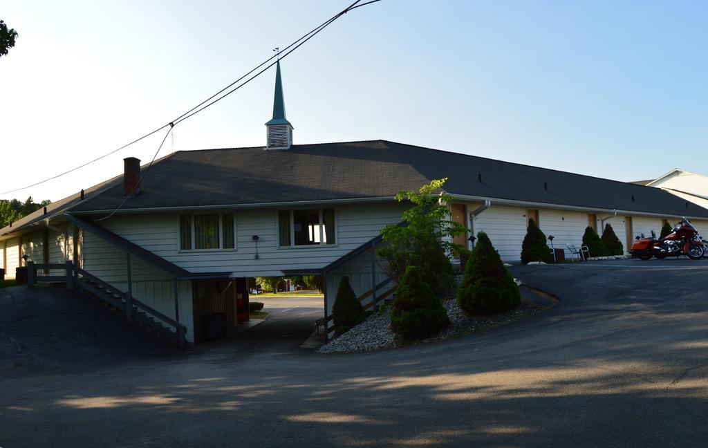 New World Inn Barre Extérieur photo