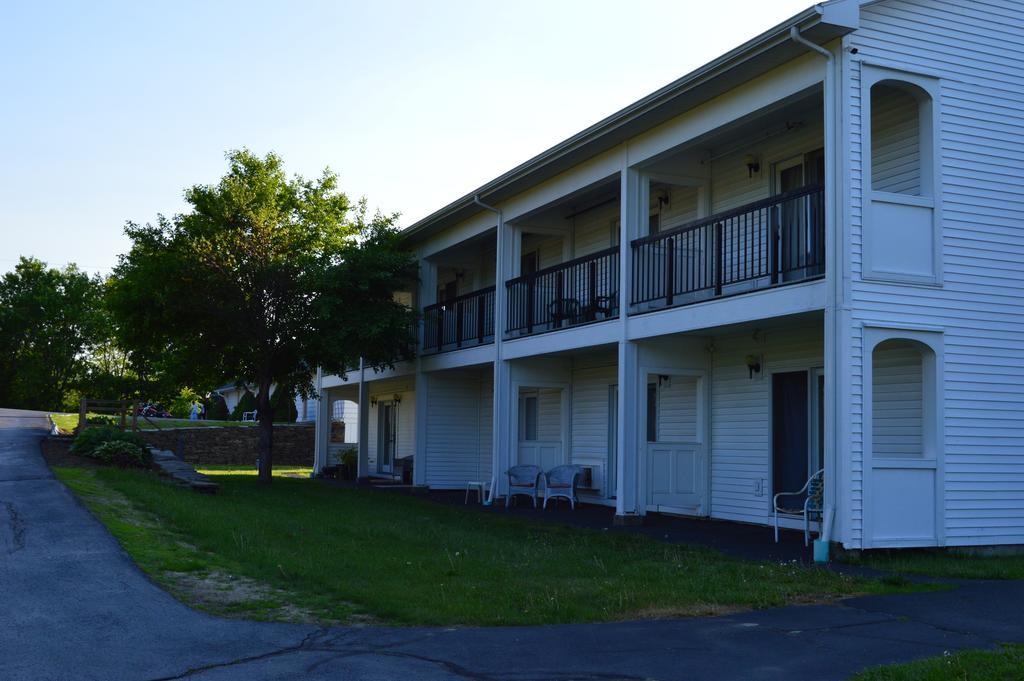New World Inn Barre Extérieur photo