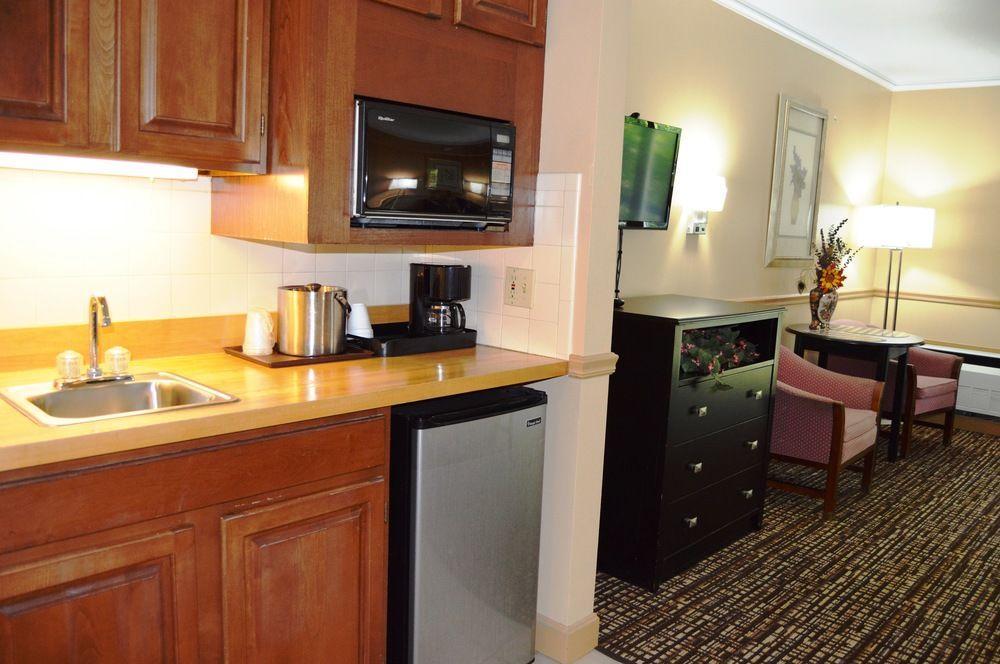 New World Inn Barre Extérieur photo