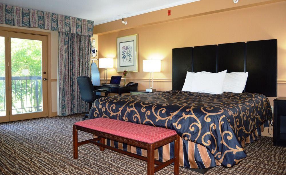 New World Inn Barre Extérieur photo