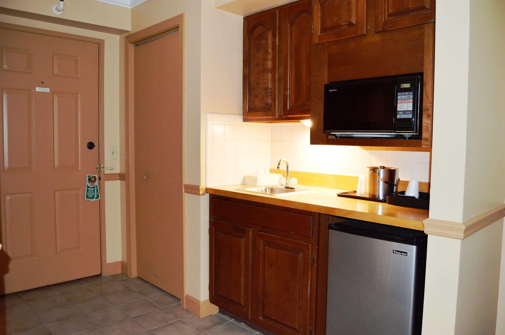 New World Inn Barre Extérieur photo