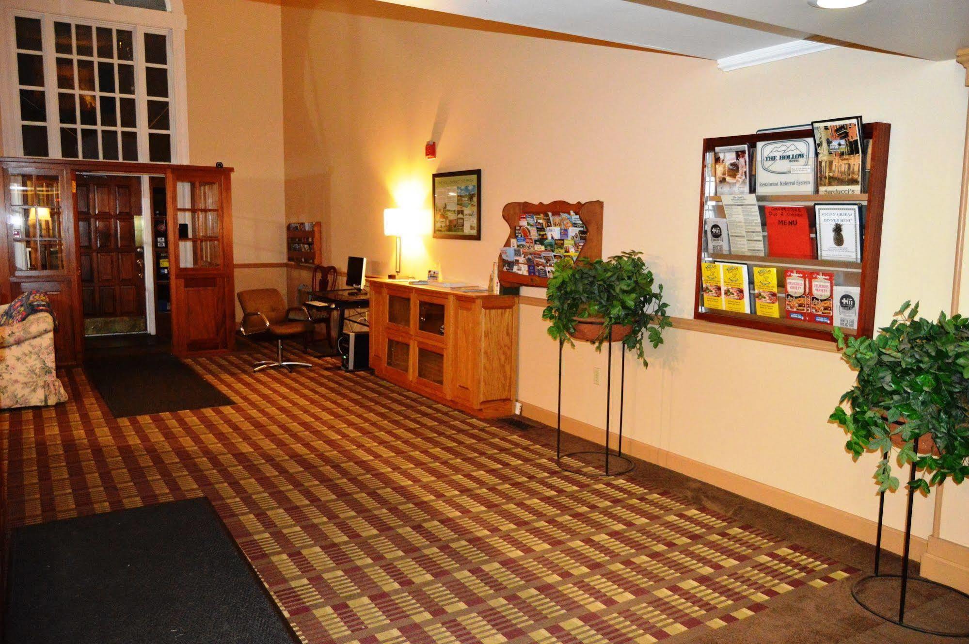 New World Inn Barre Extérieur photo