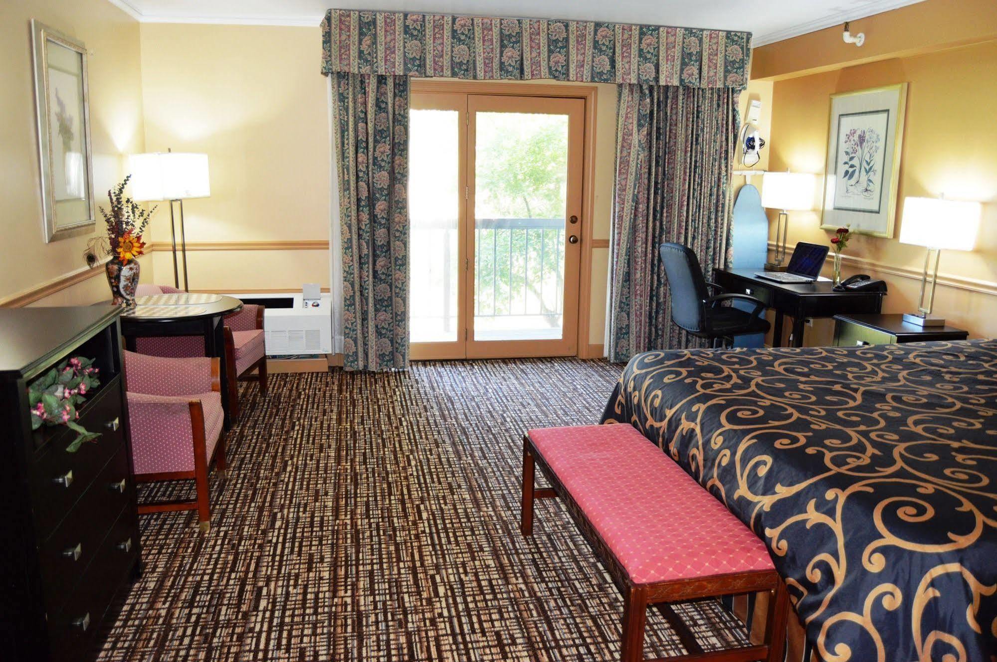 New World Inn Barre Extérieur photo