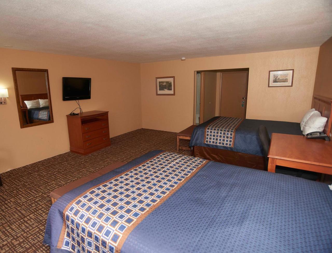 New World Inn Barre Extérieur photo