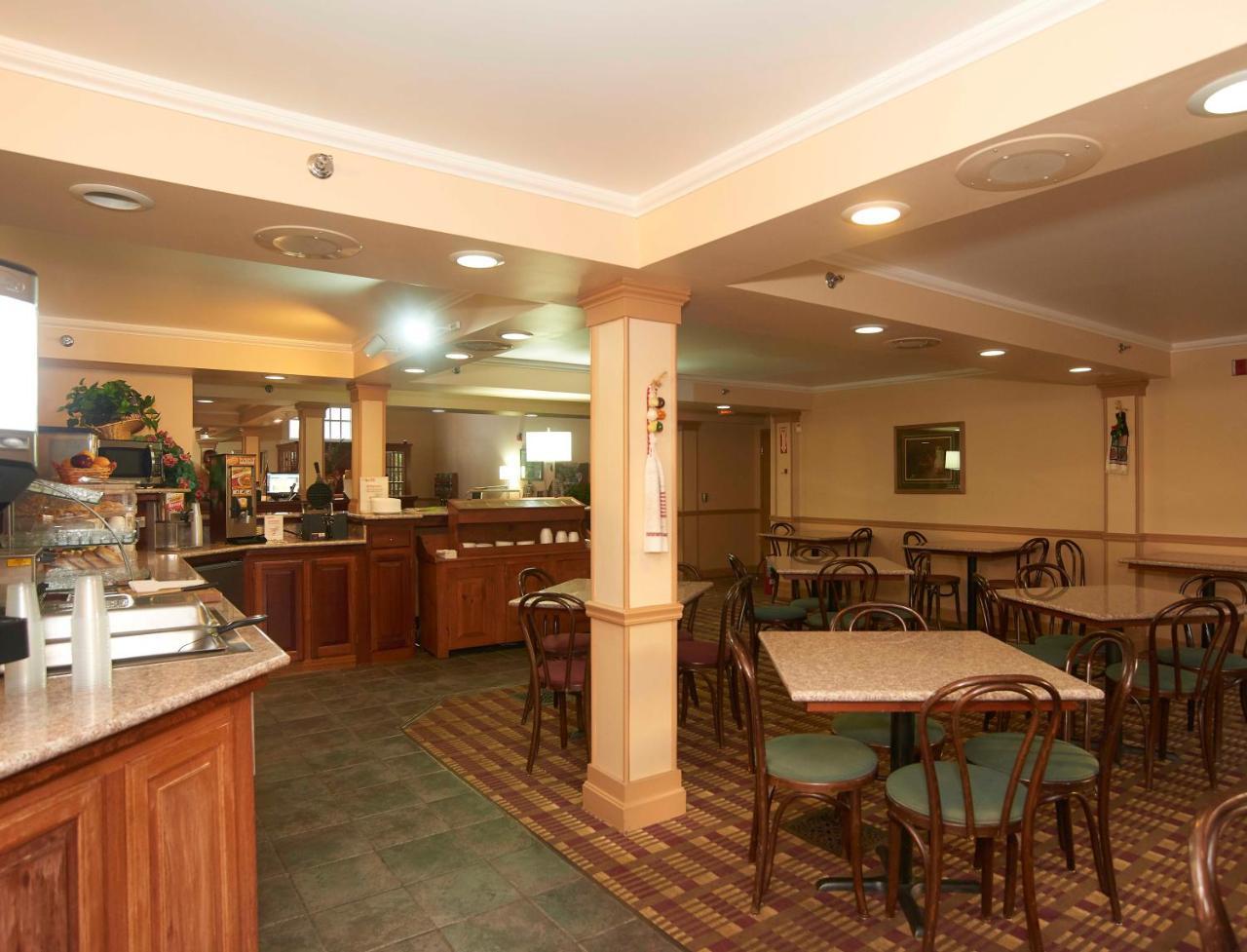 New World Inn Barre Extérieur photo